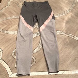 Old Navy Tri-Color Leggings size S